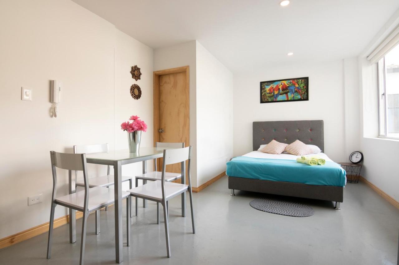 Apartasuites Bogota Campin Bagian luar foto