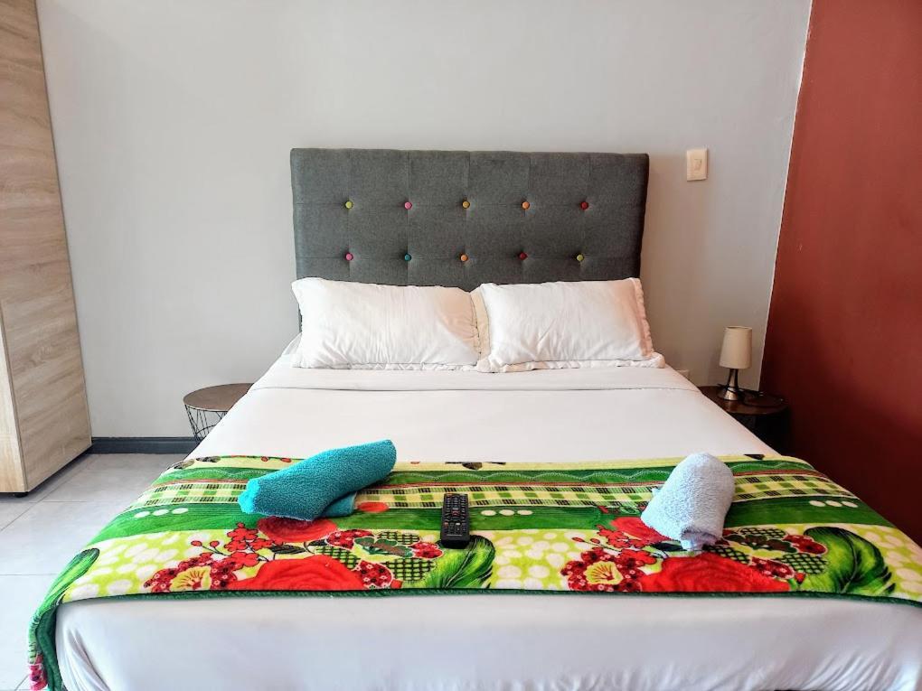 Apartasuites Bogota Campin Bagian luar foto